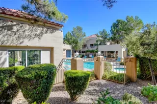 Photo #3: 2749938 Listing 