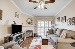 Photo #5: 2749948 Listing