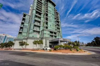 Photo #1: 2749978 Listing 