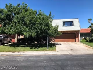 Photo #4: 2749981 Listing 