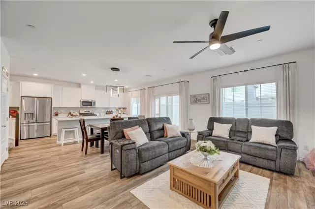 MLS: 2750001 Condo For Sale