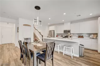 Photo #5: 2750001 Listing 