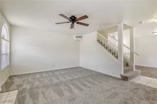 Photo #5: 2750021 Listing 