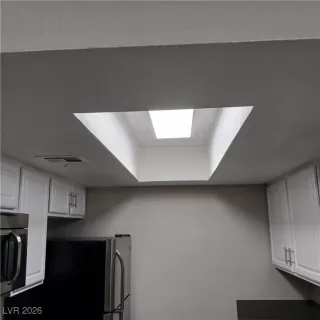 Photo #1: 2750096 Listing