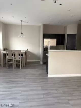 Photo #1: 2750125 Listing