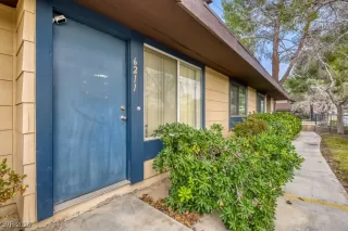 Photo #1: 2750142 Listing