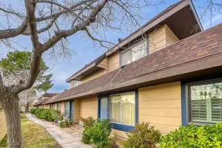 Photo #2: 2750142 Listing