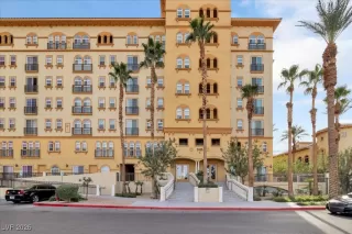 Photo #1: 2750186 Listing