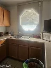 Photo #3: 2750216 Listing