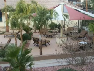 Photo #4: 2750233 Listing