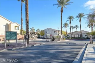 Photo #1: 2750239 Listing