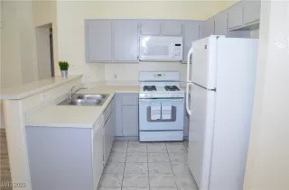 Photo #4: 2750239 Listing 