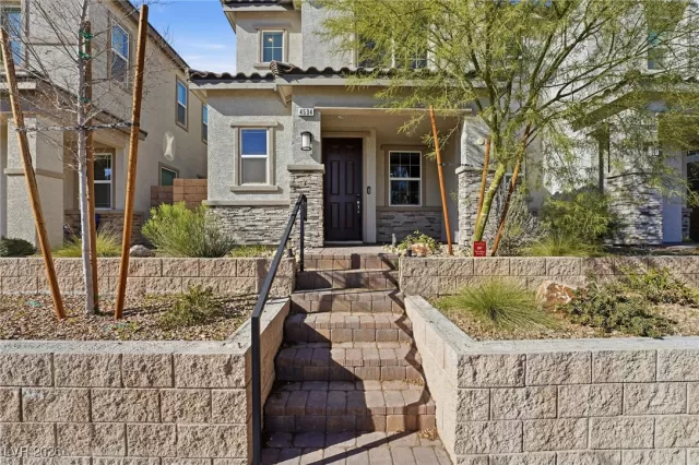 MLS: 2750240 Condo For Sale