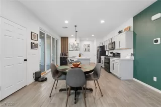 Photo #5: 2750240 Listing 