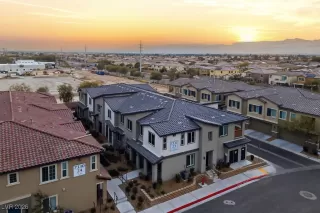 Photo #1: 2750254 Listing