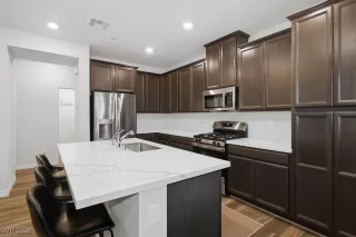 Photo #6: 2750254 Listing