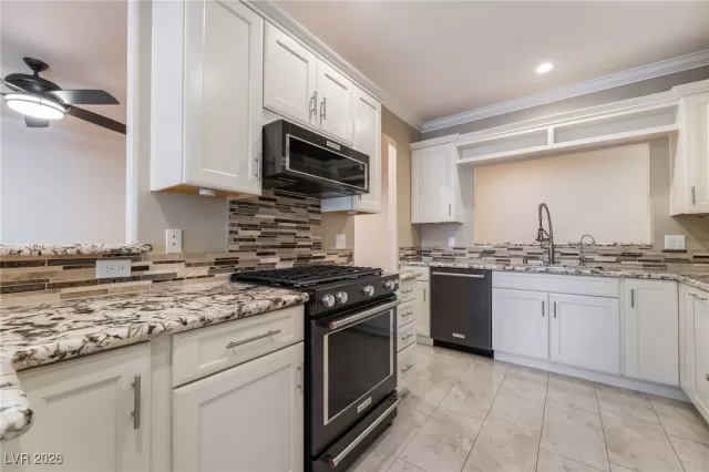 MLS: 2750260 Condo For Sale