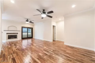 Photo #4: 2750260 Listing