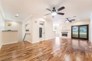 Photo #5: 2750260 Listing