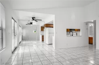 Photo #4: 2750265 Listing 