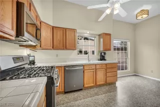 Photo #3: 2750366 Listing