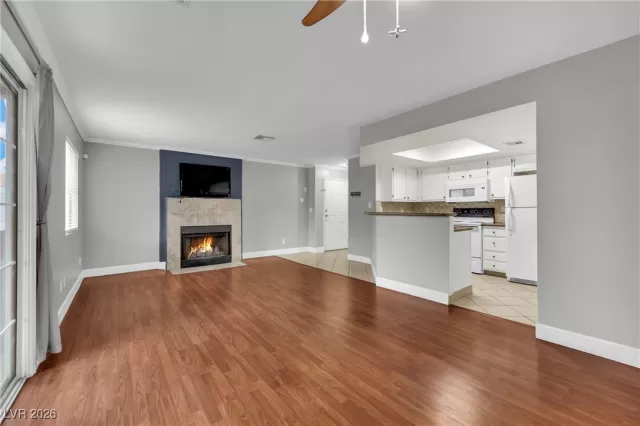 MLS: 2750384 Condo For Sale