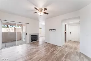 Photo #3: 2750399 Listing