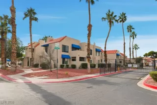 Photo #1: 2750422 Listing 