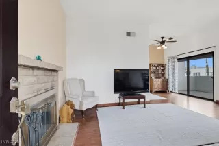 Photo #3: 2750422 Listing 