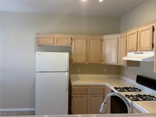 Photo #5: 2750446 Listing 