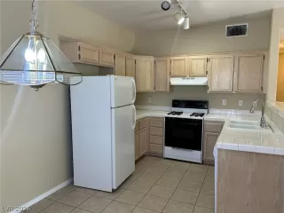 Photo #6: 2750446 Listing 