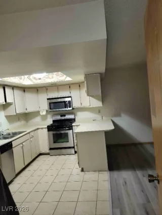 Photo #4: 2750456 Listing 