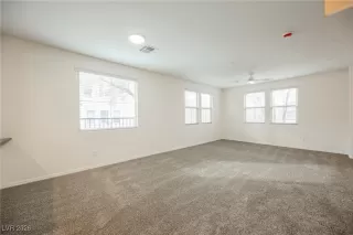 Photo #4: 2750479 Listing 