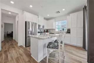 More Details about MLS # 2750489 : 20 BARBARA LANE 66