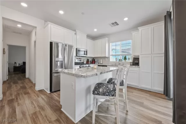 MLS: 2750489 Condo For Sale