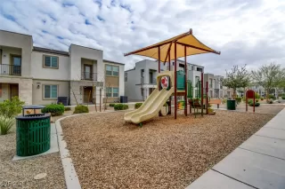 Photo #3: 2750569 Listing 