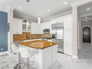 Photo #2: 2750672 Listing 