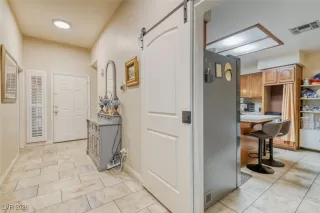 Photo #4: 2750675 Listing 