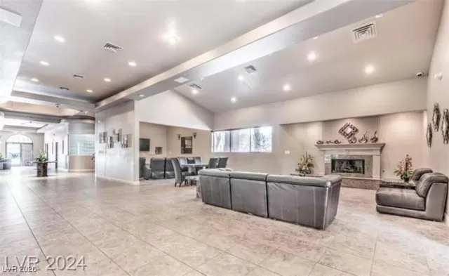 MLS: 2750695 Condo For Sale