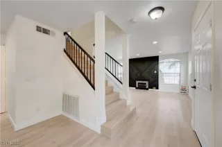 Photo #2: 2750765 Listing 