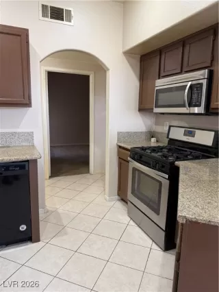 Photo #6: 2750766 Listing 