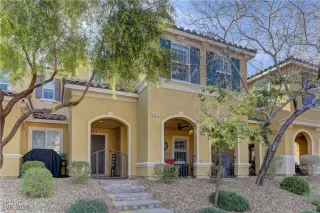 Photo #1: 2750788 Listing