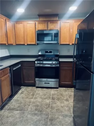 Photo #4: 2750831 Listing 