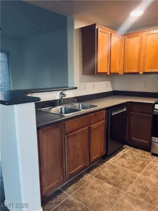 Photo #5: 2750831 Listing 