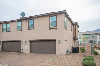 Photo #5: 2750840 Listing 