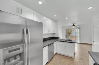 Photo #2: 2750844 Listing 