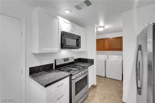 Photo #6: 2750844 Listing 