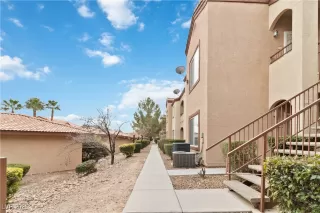 Photo #1: 2750864 Listing 