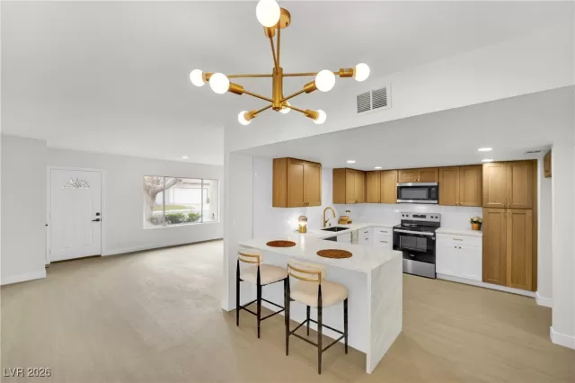 MLS: 2750865 Condo For Sale