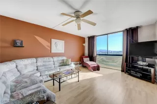 Photo #6: 2750883 Listing